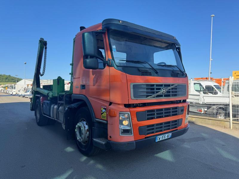 Volvo FM 380 - Truk skip loader: gambar 3 Volvo FM 380 - Truk skip loader: gambar 3