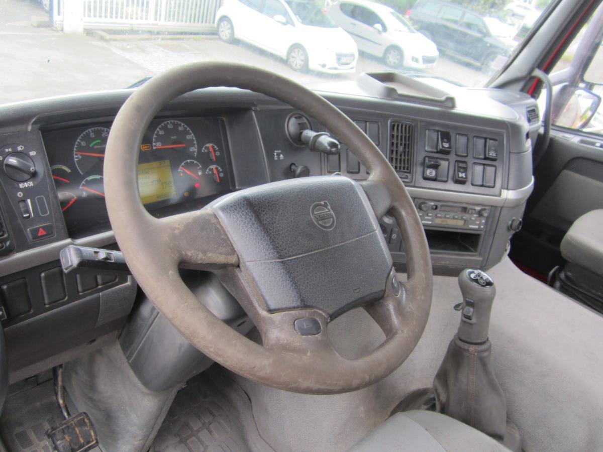 Volvo FM12 380 - Hook lift: gambar 3 Volvo FM12 380 - Hook lift: gambar 3