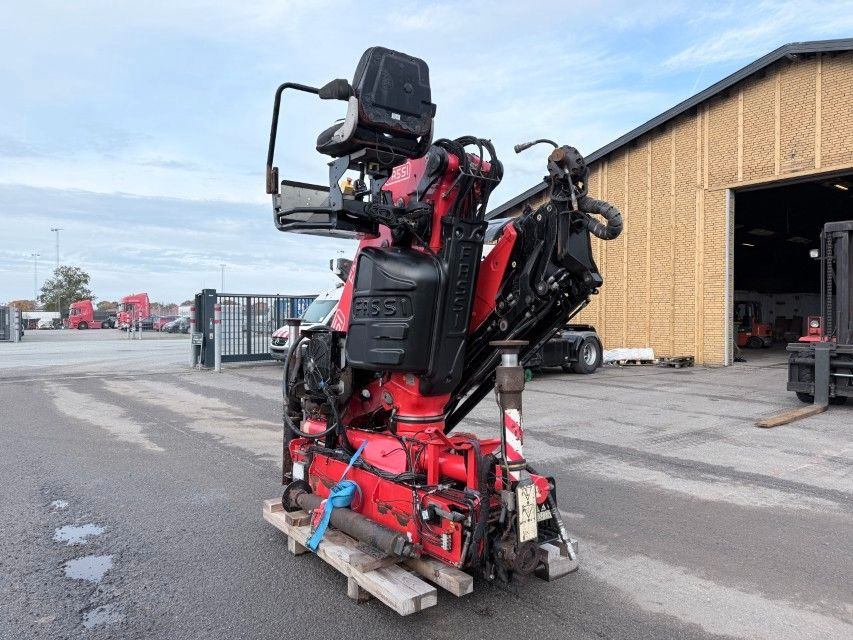 Fassi F245A.2.25 E-Dynamic Radio Remote / Crane - Truk derek: gambar 3 Fassi F245A.2.25 E-Dynamic Radio Remote / Crane - Truk derek: gambar 3