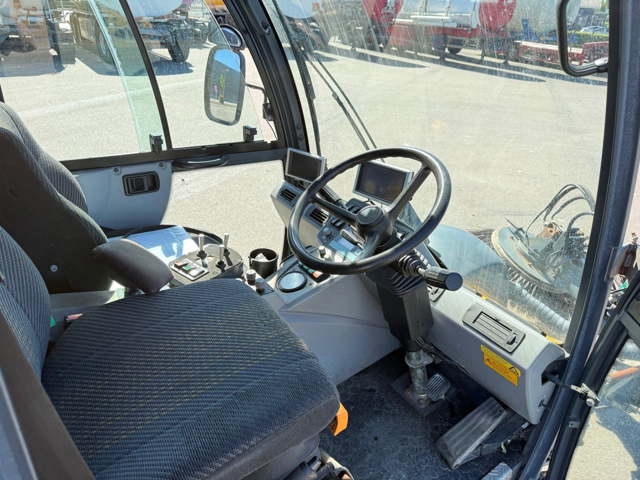 Hako Citymaster 2000 4x4 Euro 5 Kehrmaschine - Penyapu jalan: gambar 5 Hako Citymaster 2000 4x4 Euro 5 Kehrmaschine - Penyapu jalan: gambar 5