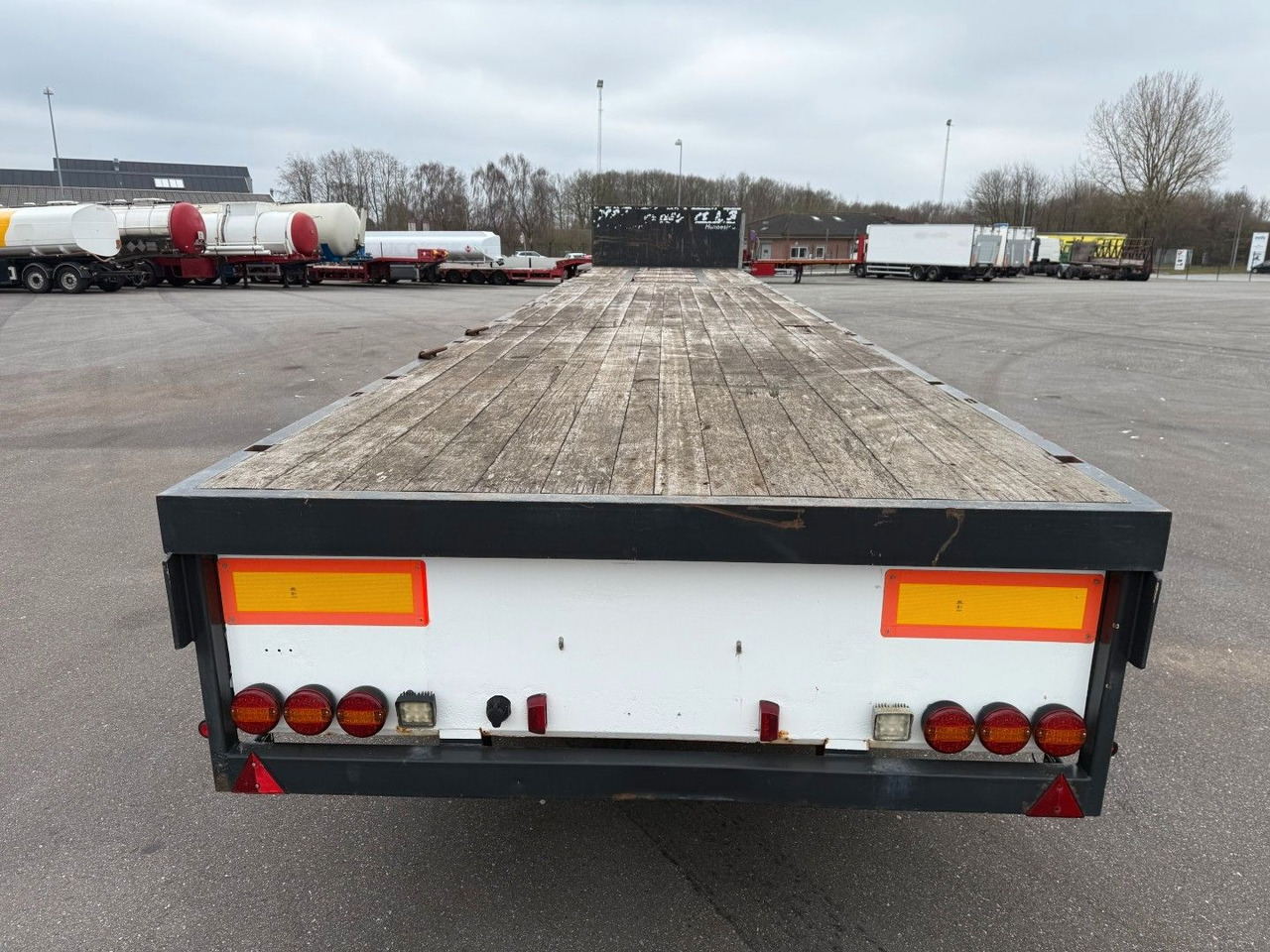 Lag 3 axle 7 m. Extendable / Last Axle Steering - Semi-trailer flatbed: gambar 5 Lag 3 axle 7 m. Extendable / Last Axle Steering - Semi-trailer flatbed: gambar 5