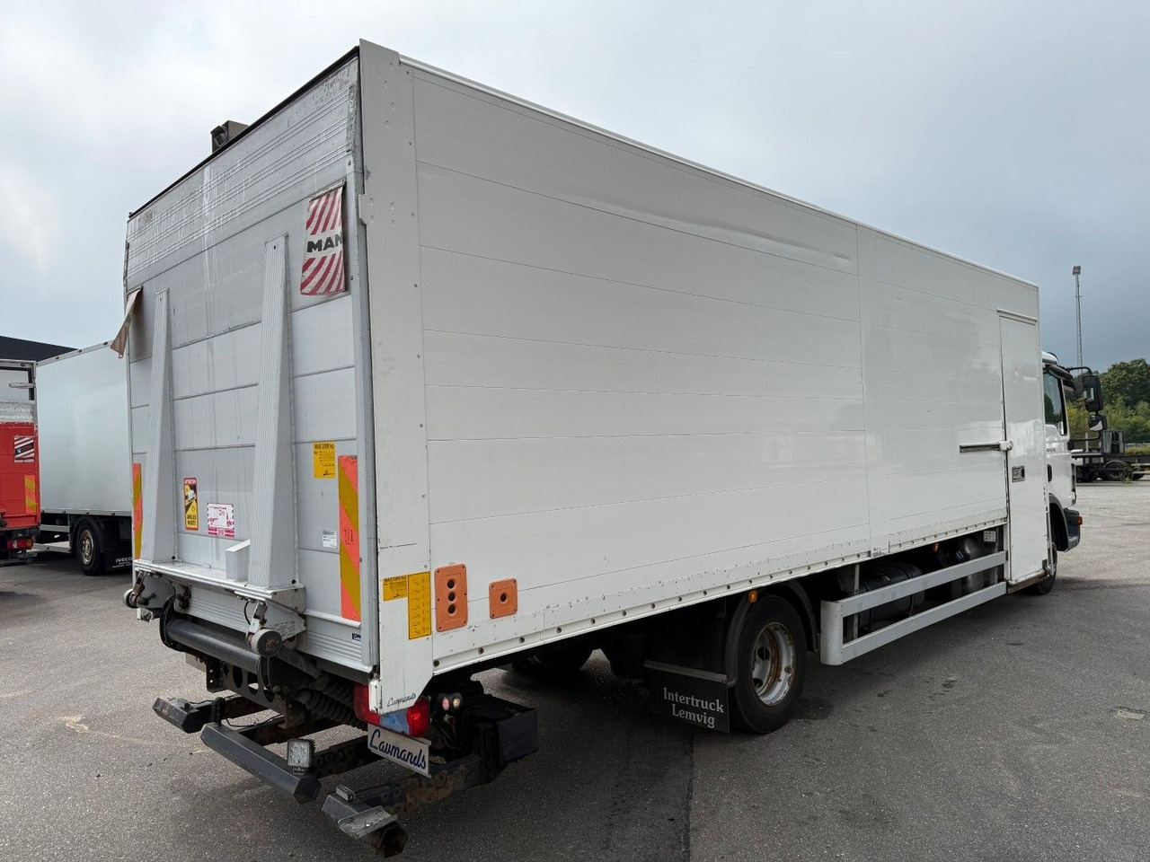 MAN TGL 12.220 4x2 Euro 6 Koffer - Truk box: gambar 3 MAN TGL 12.220 4x2 Euro 6 Koffer - Truk box: gambar 3