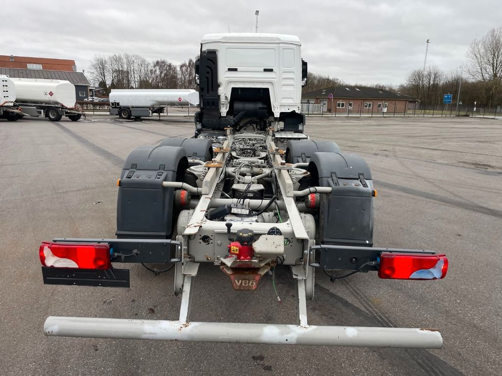 MAN TGS 26.440 6x2*4 Euro 6 Chassis ADR MAN TGS 26.440 6x2*4 Euro 6 Chassis ADR - Truk sasis: gambar 5 MAN TGS 26.440 6x2*4 Euro 6 Chassis ADR MAN TGS 26.440 6x2*4 Euro 6 Chassis ADR - Truk sasis: gambar 5