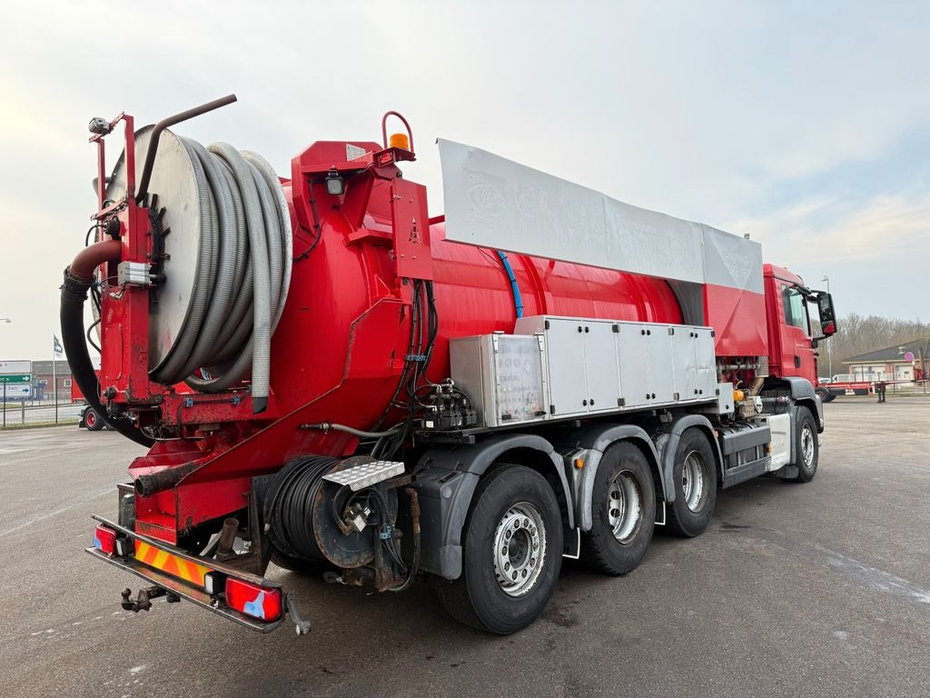 MAN TGS 35.480 8x4*4 Larsen 16.000 l. Euro 6 Kombi MAN TGS 35.480 8x4*4 JHL Hvidtved 16.000 l. Kombi - Truk vakum: gambar 3 MAN TGS 35.480 8x4*4 Larsen 16.000 l. Euro 6 Kombi MAN TGS 35.480 8x4*4 JHL Hvidtved 16.000 l. Kombi - Truk vakum: gambar 3