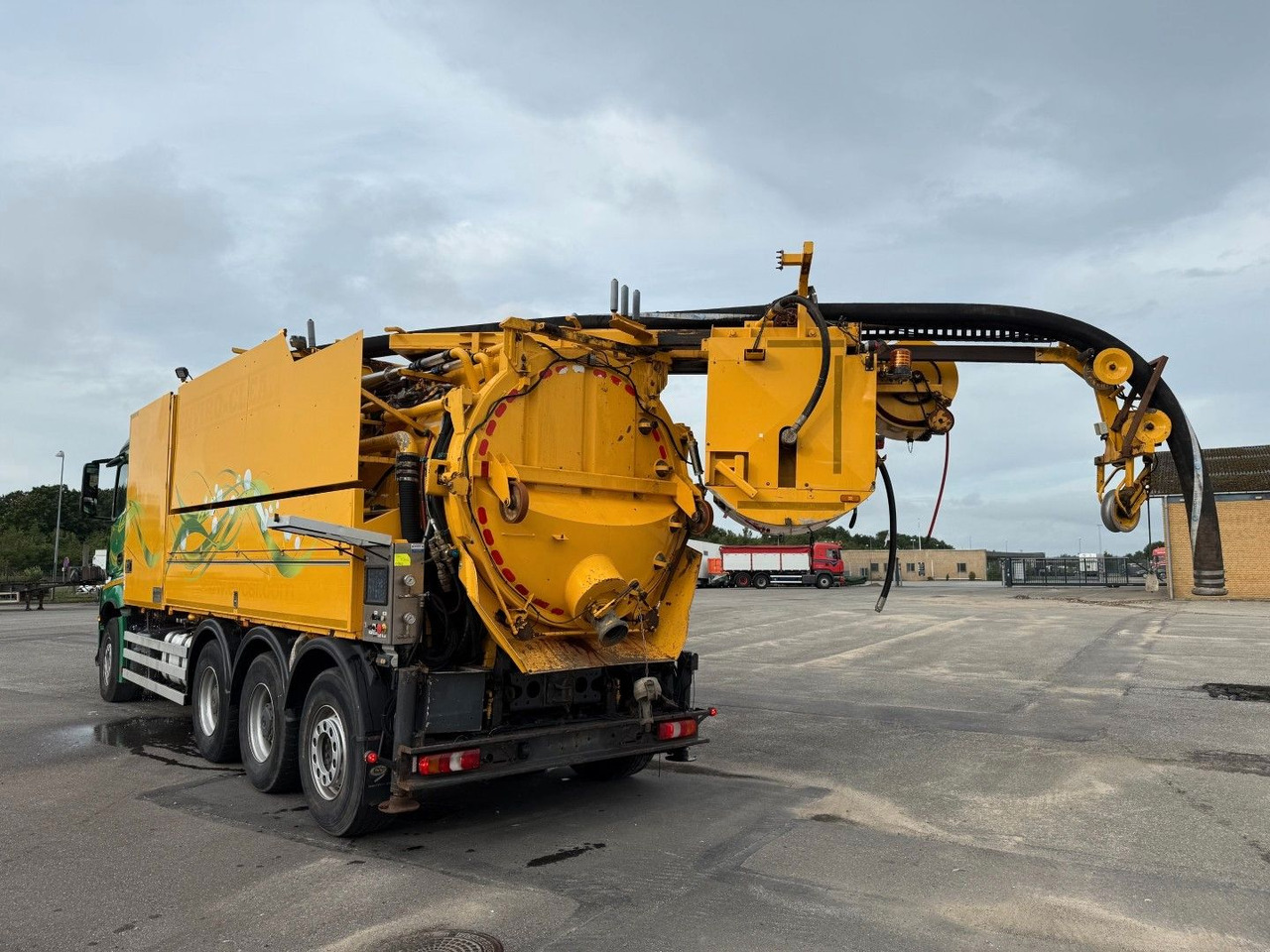 Mercedes-Benz 3258 RHD 8x4-4 Wiedemann Super 1000 Recycler - Truk vakum: gambar 4 Mercedes-Benz 3258 RHD 8x4-4 Wiedemann Super 1000 Recycler - Truk vakum: gambar 4
