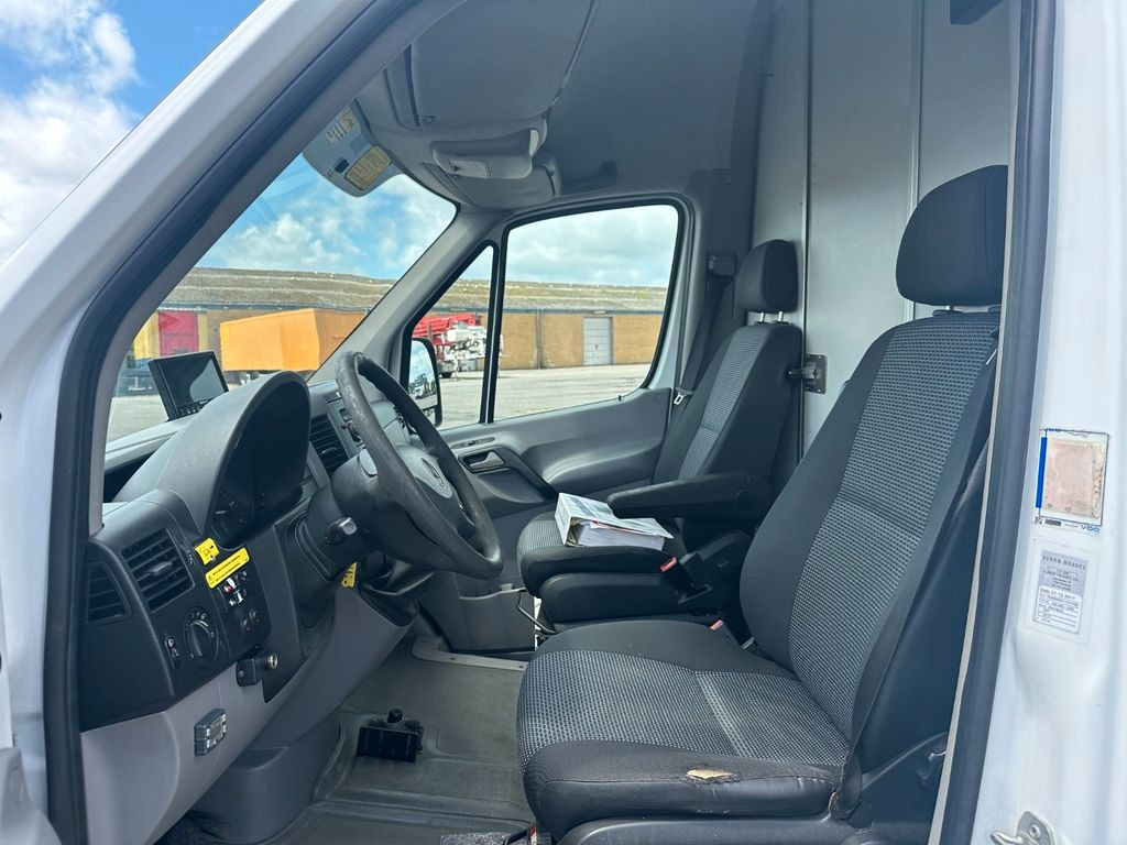 Mercedes-Benz Sprinter 516 CDI Versalift ET-36-LF 13,7 m. - Platform udara yang dipasang di truk, Van pengiriman: gambar 5 Mercedes-Benz Sprinter 516 CDI Versalift ET-36-LF 13,7 m. - Platform udara yang dipasang di truk, Van pengiriman: gambar 5