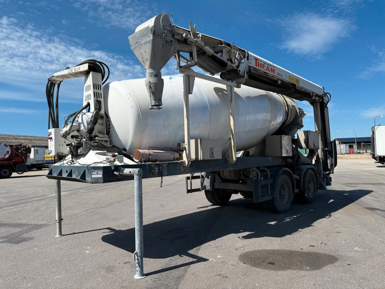 Mixer De Buf BM 12-36-2SPR m/ belt Theam  TSR15 - Semi-trailer mixer beton: gambar 2 Mixer De Buf BM 12-36-2SPR m/ belt Theam  TSR15 - Semi-trailer mixer beton: gambar 2