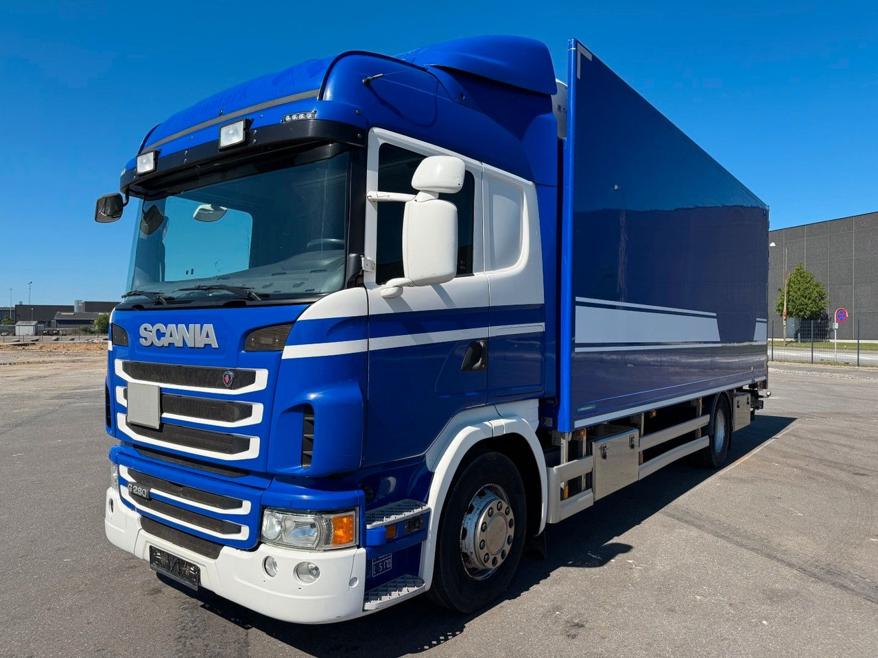 Scania G280 4x2 TK -800R Isokoffer Euro 6 - Truk box: gambar 1 Scania G280 4x2 TK -800R Isokoffer Euro 6 - Truk box: gambar 1