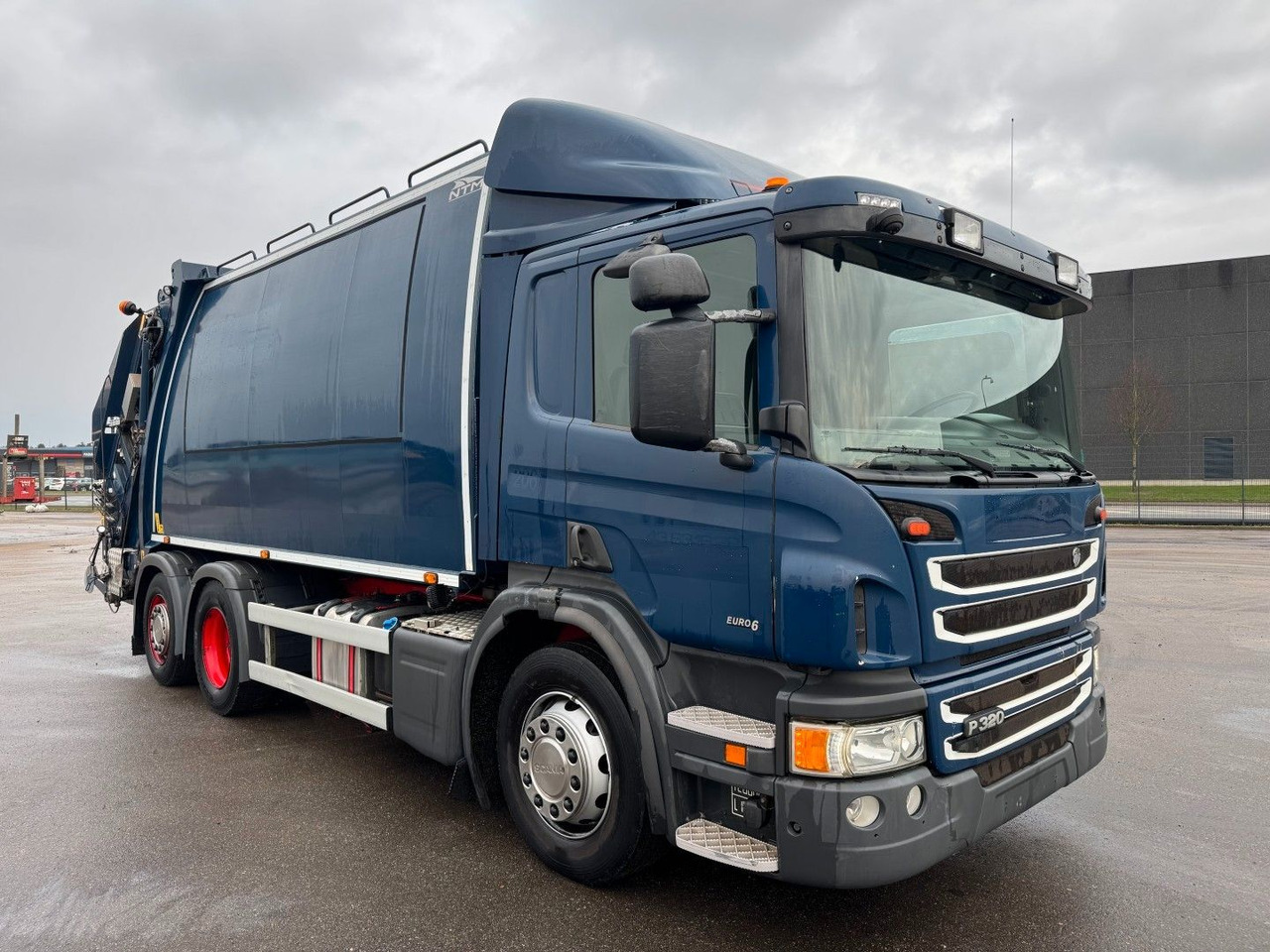 Scania P320 6x2*4 Euro 6 NTM 21 m3 - Truk sampah: gambar 2 Scania P320 6x2*4 Euro 6 NTM 21 m3 - Truk sampah: gambar 2