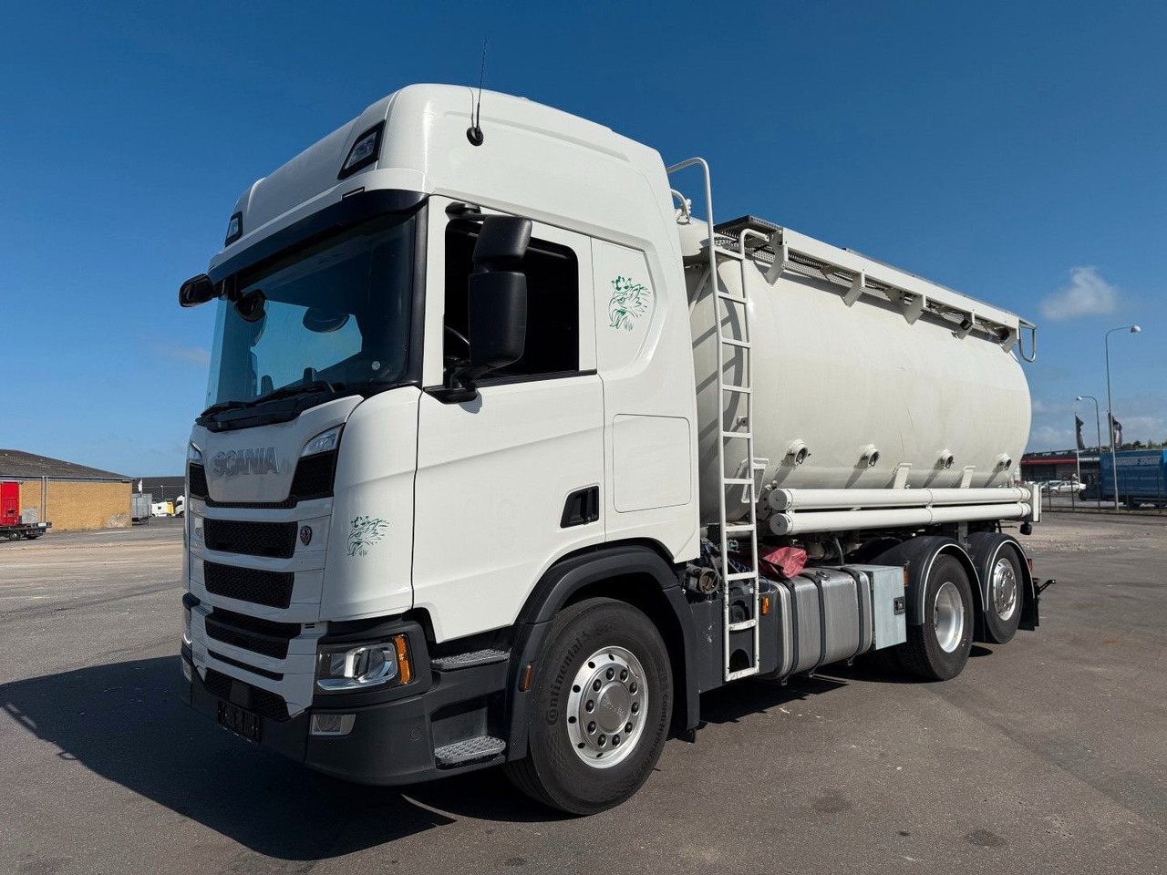 Scania R500 NGS 6x2 CR20H 25 m3 Silo Euro 6 - Truk tangki: gambar 1 Scania R500 NGS 6x2 CR20H 25 m3 Silo Euro 6 - Truk tangki: gambar 1