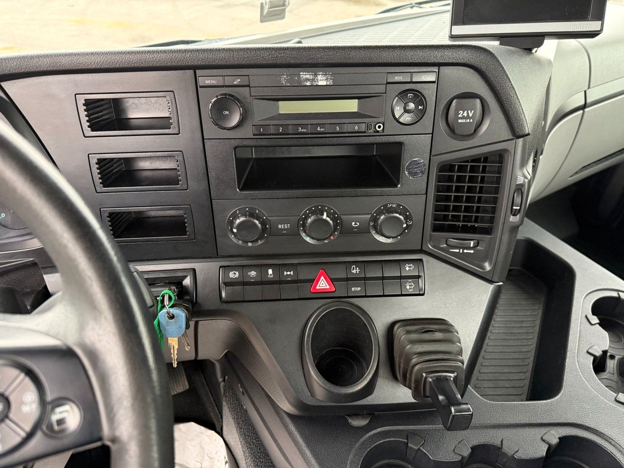 Tractor head Mercedes-Benz Actros 1832 4x2 Euro 6: gambar 10
