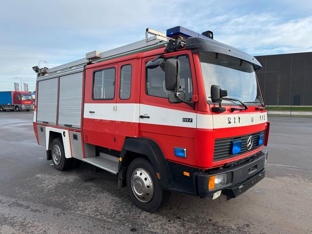 Mercedes-Benz 1117 4x2 Fire truck - Feuerwehr - Tankspritze - Truk: gambar 2 Mercedes-Benz 1117 4x2 Fire truck - Feuerwehr - Tankspritze - Truk: gambar 2