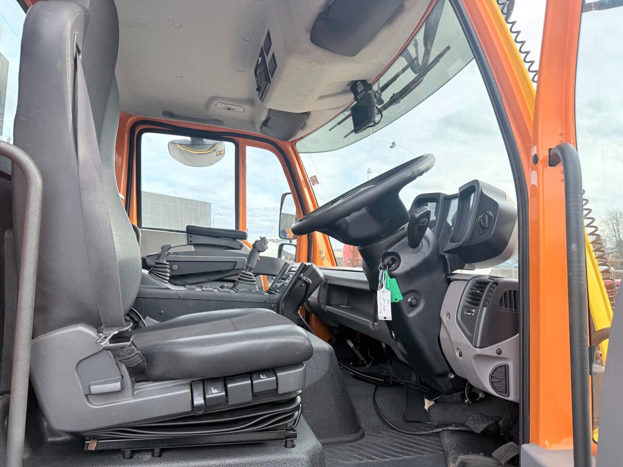Unimog U serie 427 4x4 Tipper / Kipper / Hydrostat - Truk jungkit: gambar 5 Unimog U serie 427 4x4 Tipper / Kipper / Hydrostat - Truk jungkit: gambar 5