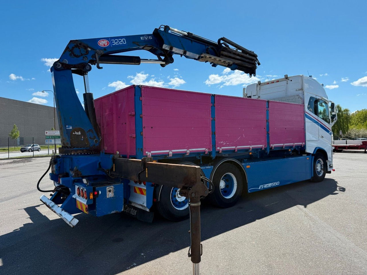 Volvo FH 16.550 6x2*4 / Crane HMF 3220K4 Euro 6 - Truk derek: gambar 4 Volvo FH 16.550 6x2*4 / Crane HMF 3220K4 Euro 6 - Truk derek: gambar 4