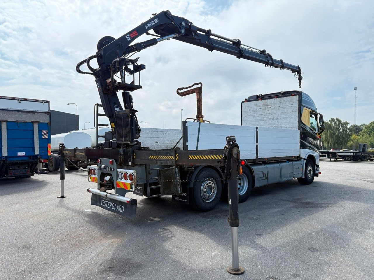 Volvo FH500 6x2*4 / Crane HIAB 262 EP-5 Euro 6 - Truk derek: gambar 4 Volvo FH500 6x2*4 / Crane HIAB 262 EP-5 Euro 6 - Truk derek: gambar 4