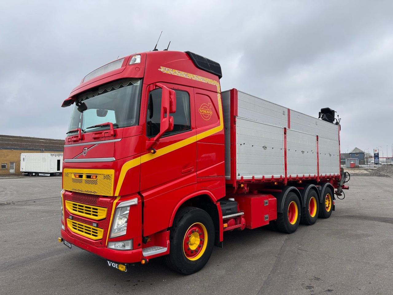 Volvo FH500 8x4*4 Tipper / Kipper (No Crane) - Truk jungkit: gambar 1 Volvo FH500 8x4*4 Tipper / Kipper (No Crane) - Truk jungkit: gambar 1