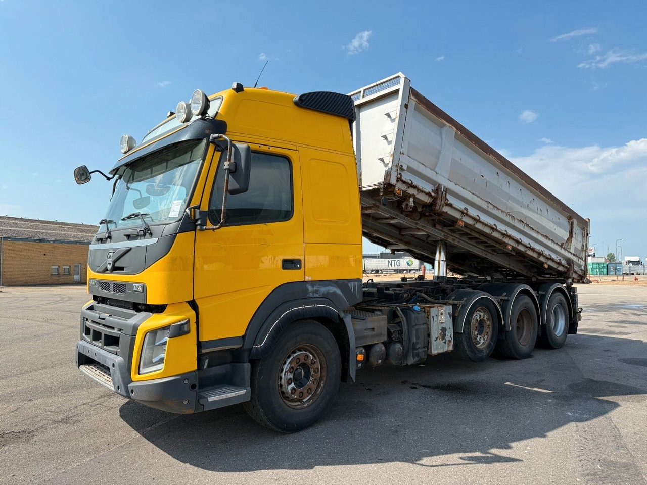 Volvo FMX500 8x4/4 Steel tipper Volvo FMX500 8x4/4 Steel tipper - Truk jungkit: gambar 1 Volvo FMX500 8x4/4 Steel tipper Volvo FMX500 8x4/4 Steel tipper - Truk jungkit: gambar 1