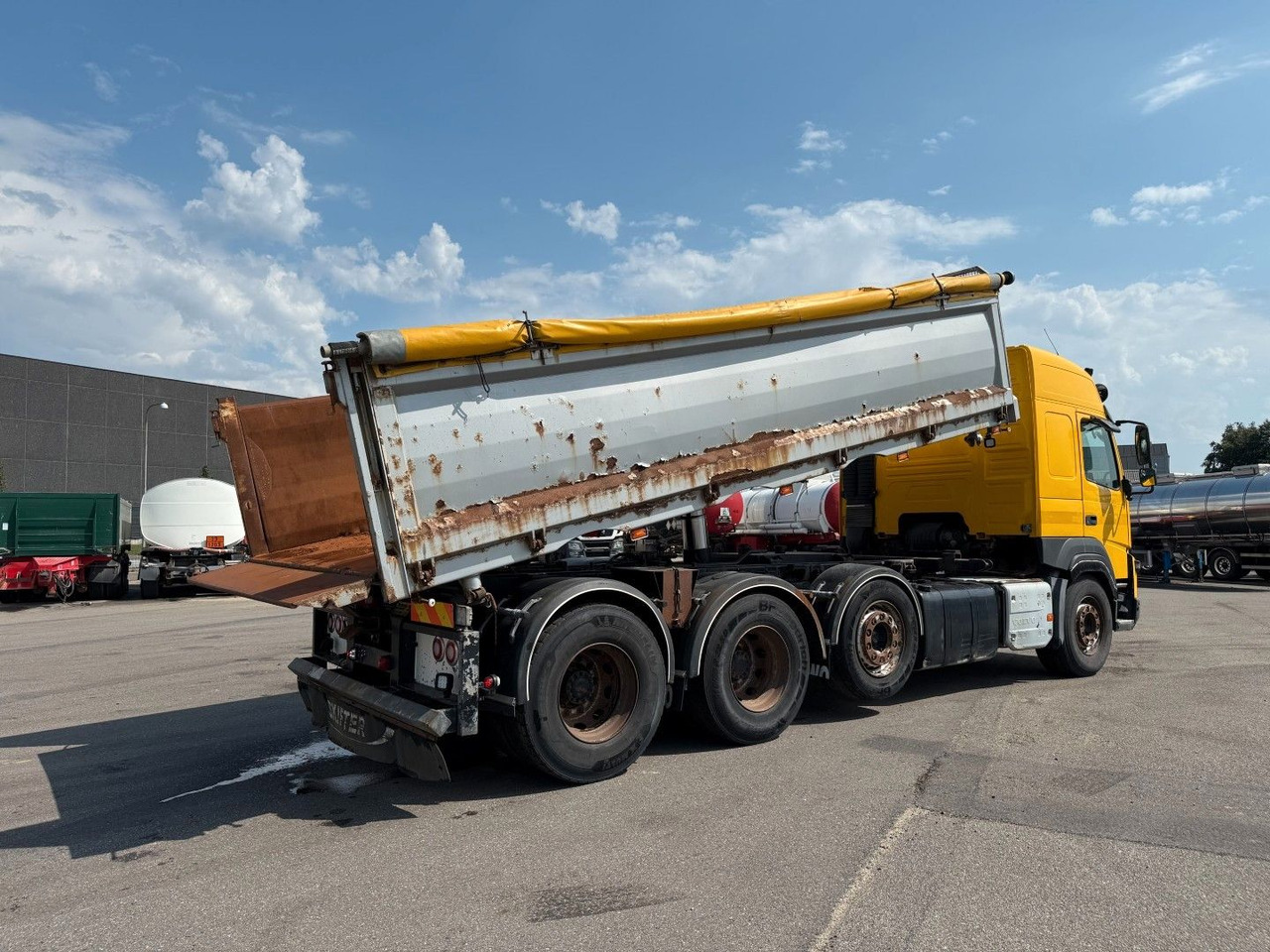 Volvo FMX500 8x4/4 Steel tipper Volvo FMX500 8x4/4 Steel tipper / Kipper - Truk jungkit: gambar 3 Volvo FMX500 8x4/4 Steel tipper Volvo FMX500 8x4/4 Steel tipper / Kipper - Truk jungkit: gambar 3