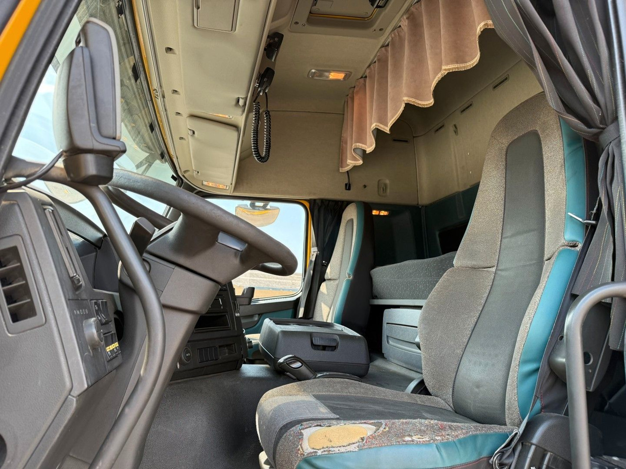 Volvo FMX500 8x4/4 Steel tipper Volvo FMX500 8x4/4 Steel tipper / Kipper - Truk jungkit: gambar 5 Volvo FMX500 8x4/4 Steel tipper Volvo FMX500 8x4/4 Steel tipper / Kipper - Truk jungkit: gambar 5