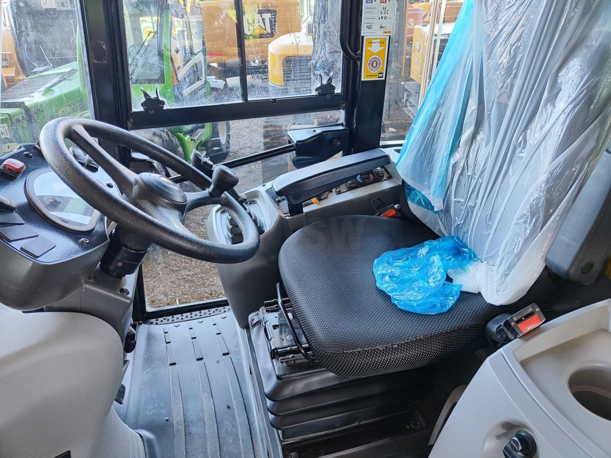 Caterpillar 908M - Wheel loader: gambar 5 Caterpillar 908M - Wheel loader: gambar 5