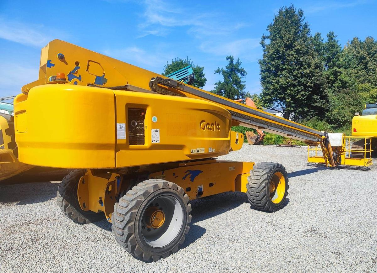 Genie S-85 - Lift tiang vertikal: gambar 4 Genie S-85 - Lift tiang vertikal: gambar 4