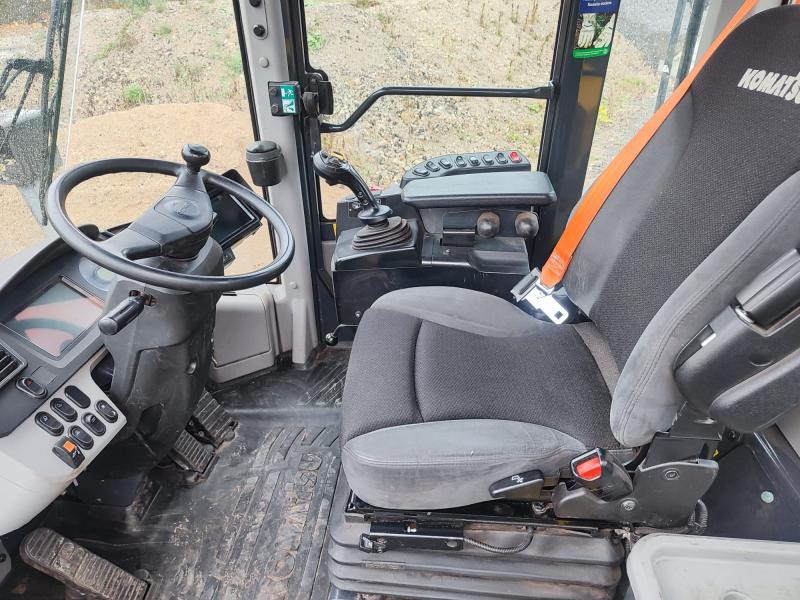 Komatsu WA380-8E0 - Wheel loader: gambar 5 Komatsu WA380-8E0 - Wheel loader: gambar 5