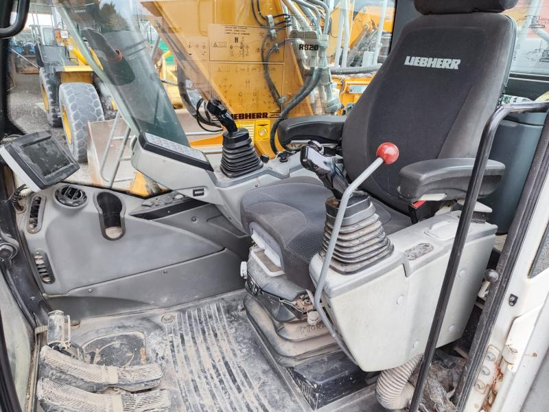 Liebherr R920 - Ekskavator perayap: gambar 5 Liebherr R920 - Ekskavator perayap: gambar 5