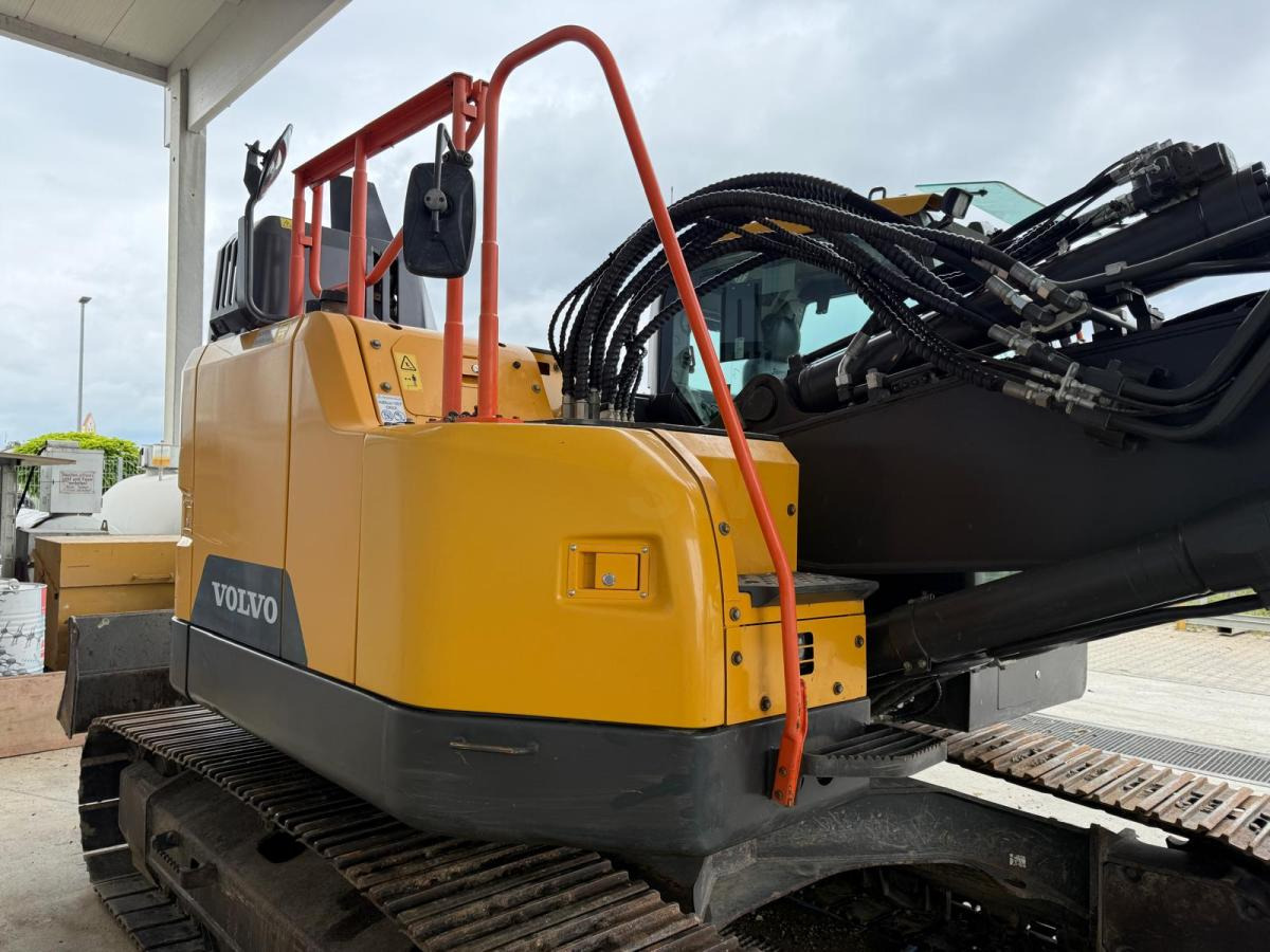 Volvo ECR235EL - Ekskavator perayap: gambar 4 Volvo ECR235EL - Ekskavator perayap: gambar 4
