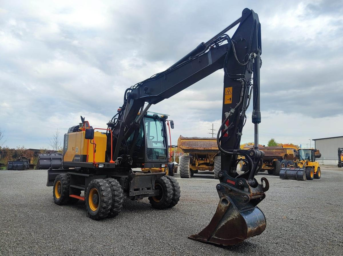 Volvo EWR170E - Ekskavator roda: gambar 3 Volvo EWR170E - Ekskavator roda: gambar 3