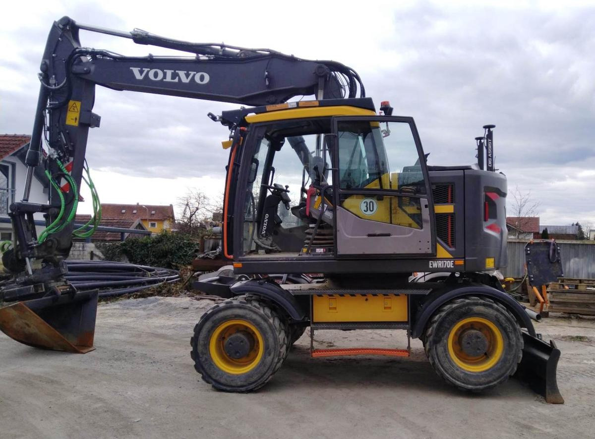 Volvo EWR170E - Ekskavator roda: gambar 1 Volvo EWR170E - Ekskavator roda: gambar 1