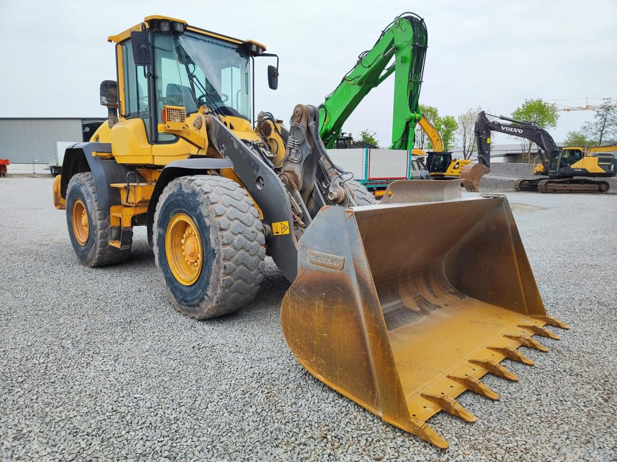 Volvo L 70 G - Wheel loader: gambar 3 Volvo L 70 G - Wheel loader: gambar 3