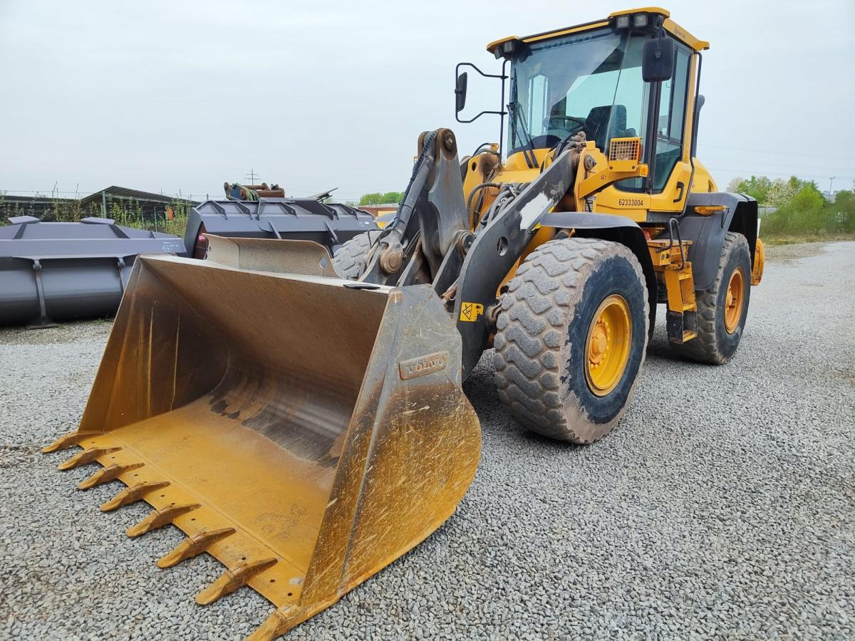Volvo L 70 G - Wheel loader: gambar 2 Volvo L 70 G - Wheel loader: gambar 2