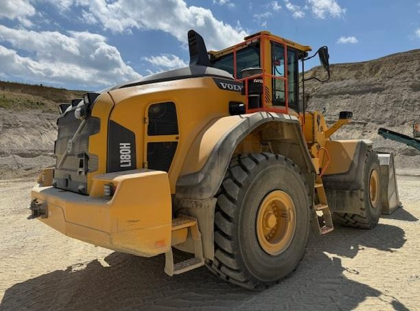 Volvo L180H - Wheel loader: gambar 3 Volvo L180H - Wheel loader: gambar 3