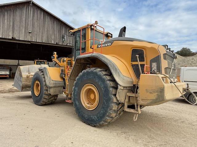 Volvo L260H - Wheel loader: gambar 1 Volvo L260H - Wheel loader: gambar 1
