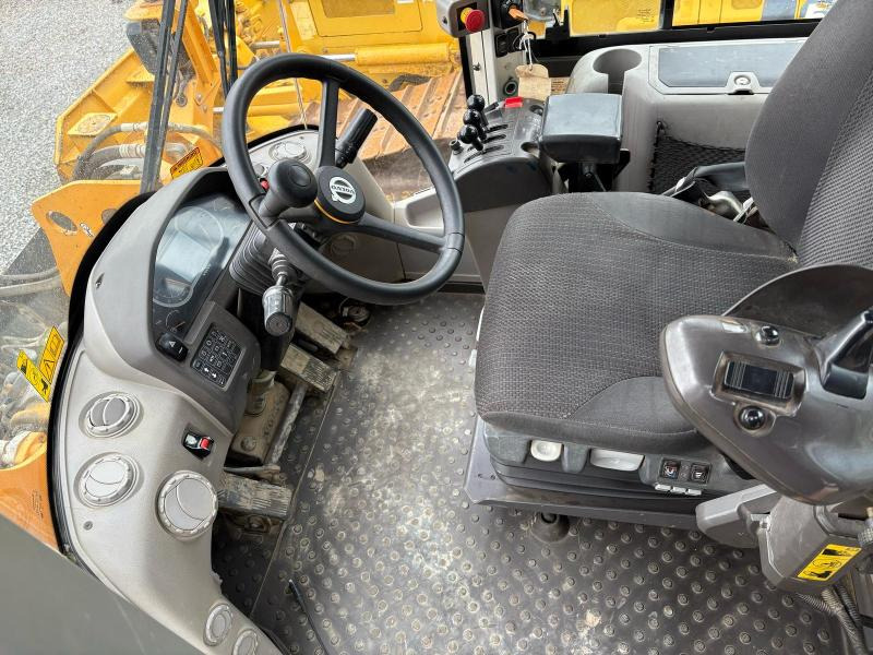 Volvo L70H - Wheel loader: gambar 5 Volvo L70H - Wheel loader: gambar 5