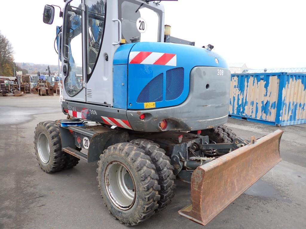 Wacker Neuson EW100 - Ekskavator roda: gambar 1 Wacker Neuson EW100 - Ekskavator roda: gambar 1