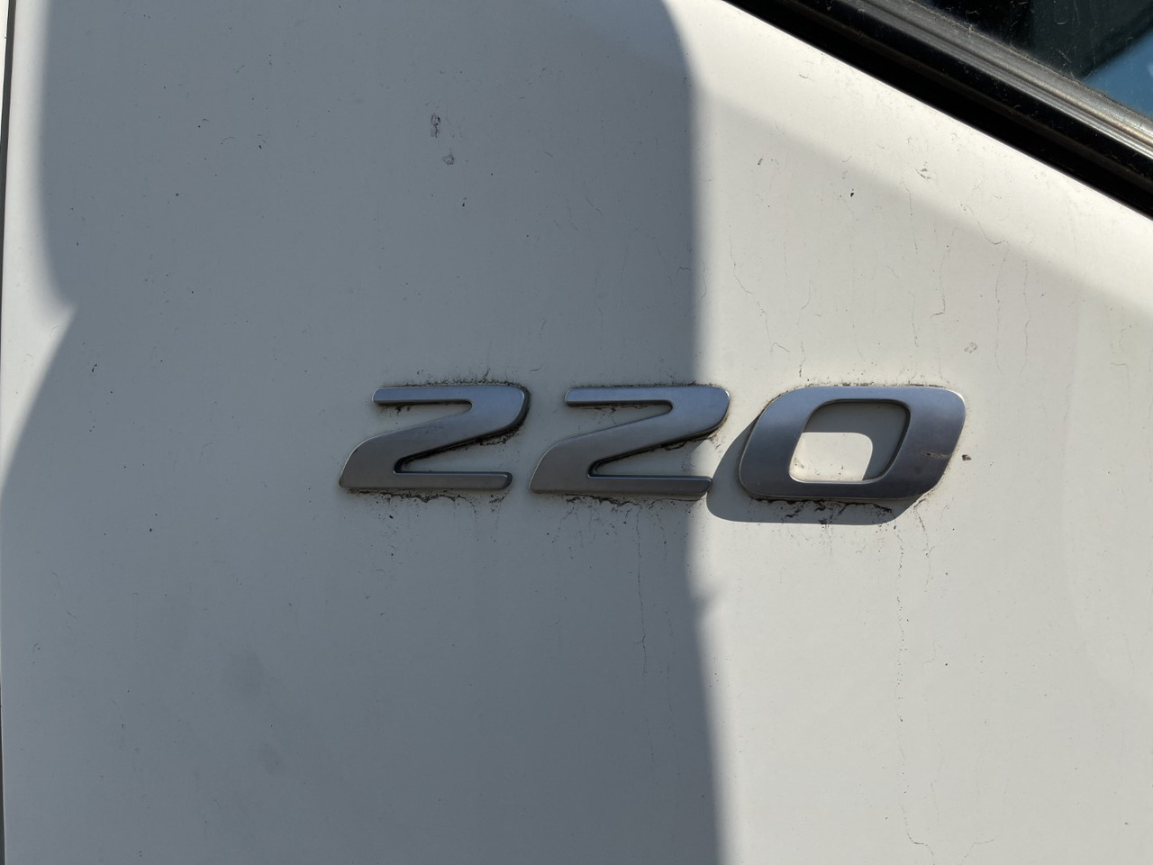 DAF LF 220 - Truk dengan terpal samping: gambar 4 DAF LF 220 - Truk dengan terpal samping: gambar 4