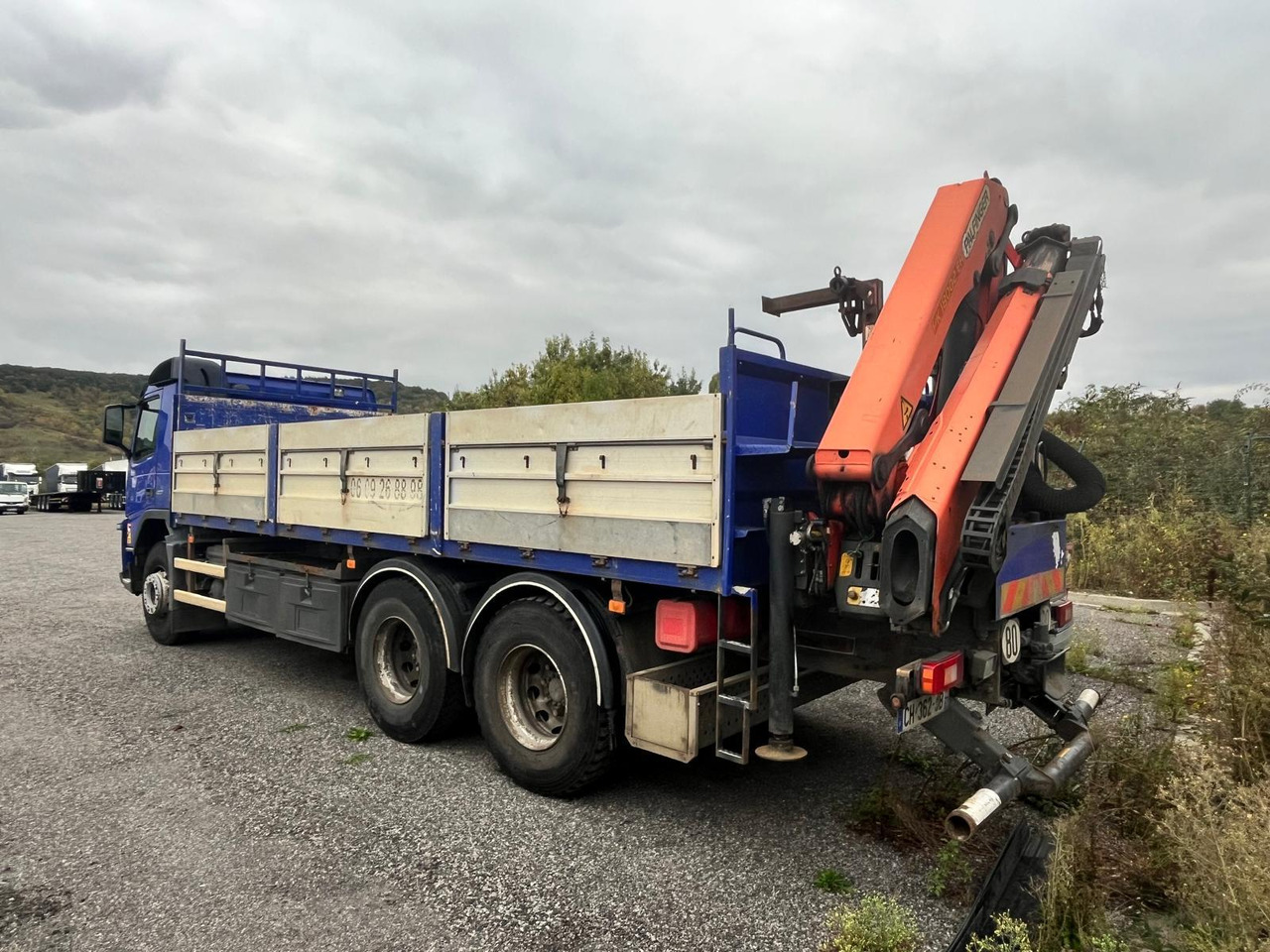 Truk flatbed Volvo FM 420: gambar 6 Truk flatbed Volvo FM 420: gambar 6