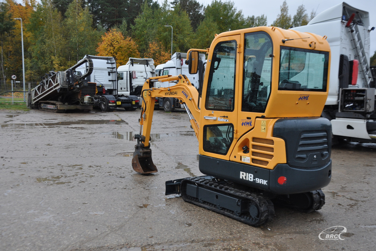Hyundai R18-9AK - Ekskavator mini: gambar 5 Hyundai R18-9AK - Ekskavator mini: gambar 5