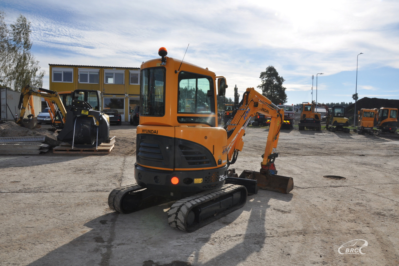 Hyundai R25Z-9AK - Ekskavator mini: gambar 5 Hyundai R25Z-9AK - Ekskavator mini: gambar 5