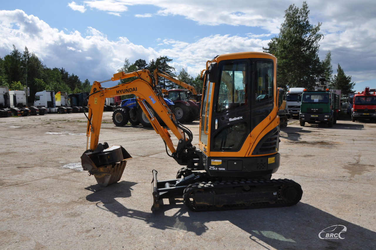 Hyundai R25Z-9AK - Ekskavator mini: gambar 3 Hyundai R25Z-9AK - Ekskavator mini: gambar 3
