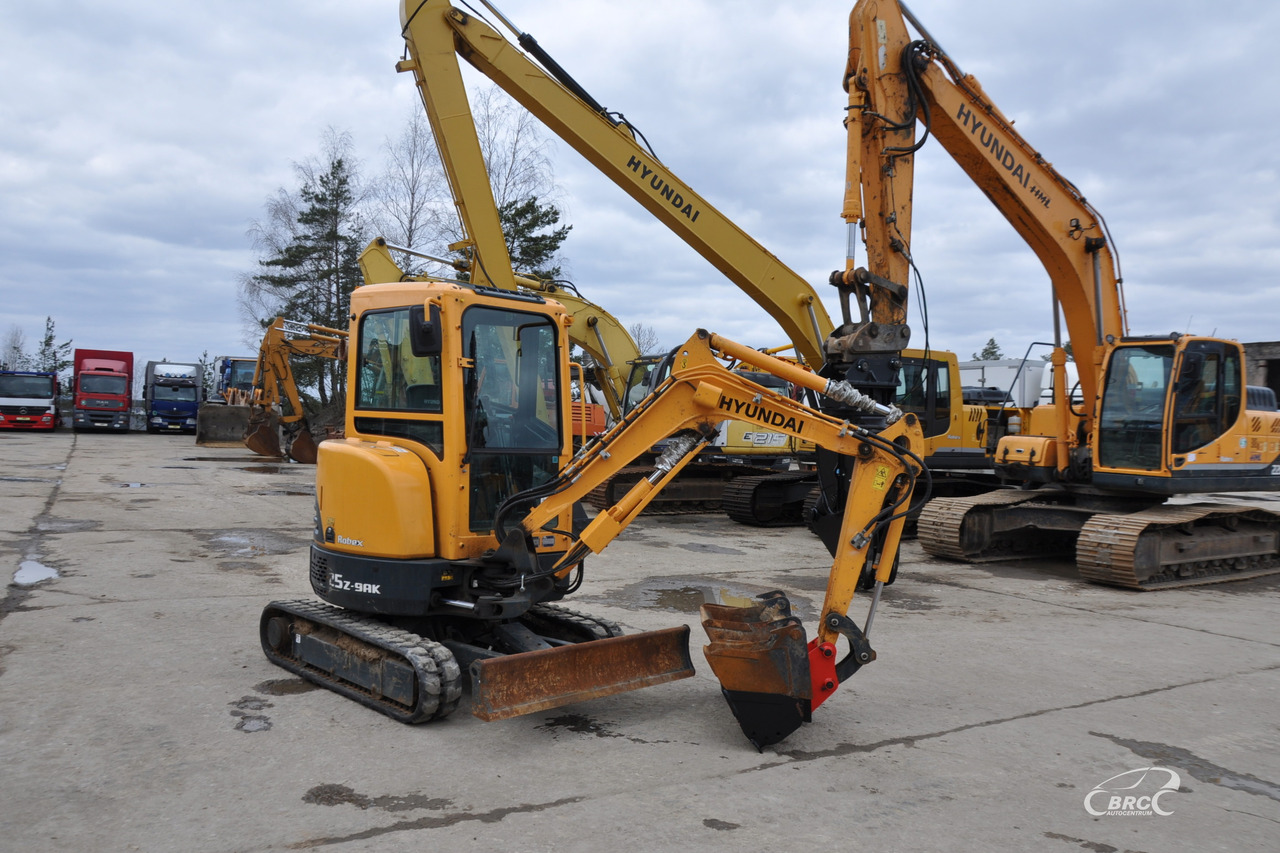 Hyundai R25Z-9AK - Ekskavator mini: gambar 2 Hyundai R25Z-9AK - Ekskavator mini: gambar 2