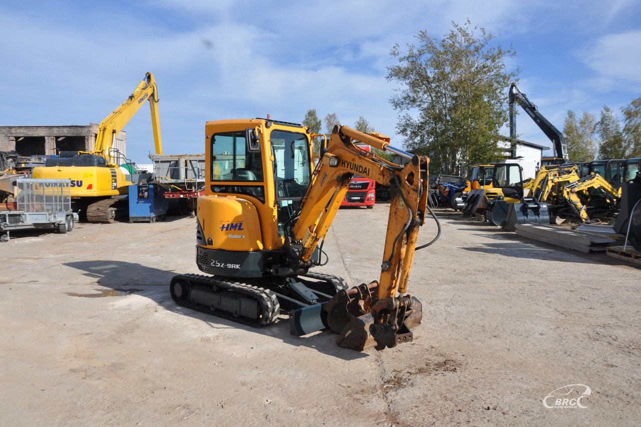 Hyundai R25Z-9AK - Ekskavator mini: gambar 4 Hyundai R25Z-9AK - Ekskavator mini: gambar 4