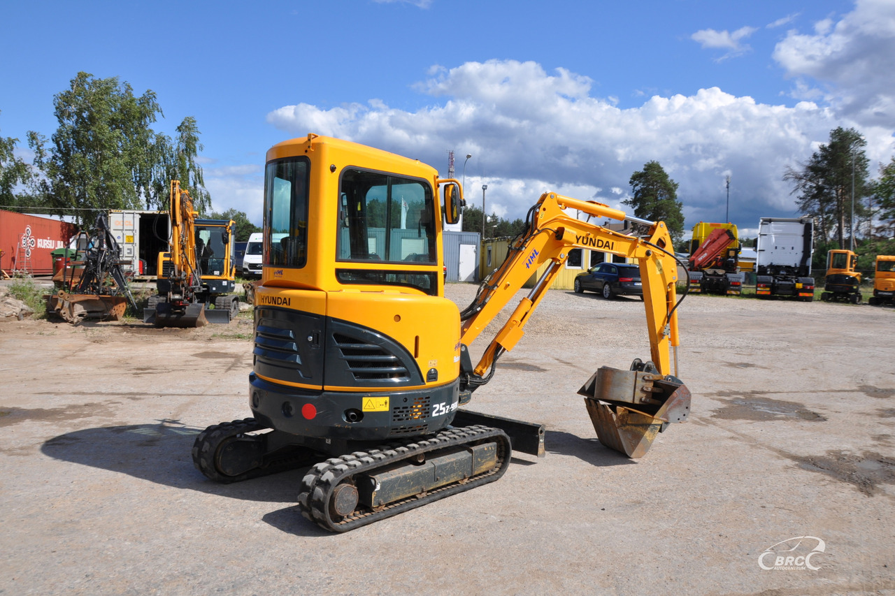 Ekskavator mini Hyundai R25Z-9AK: gambar 6