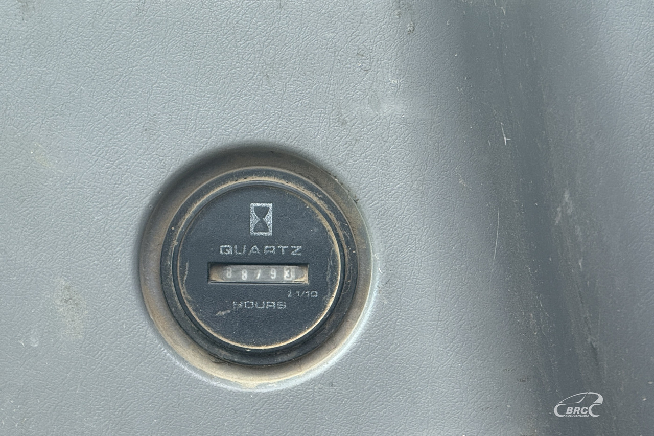 Ekskavator perayap Kobelco SK230LC: gambar 12