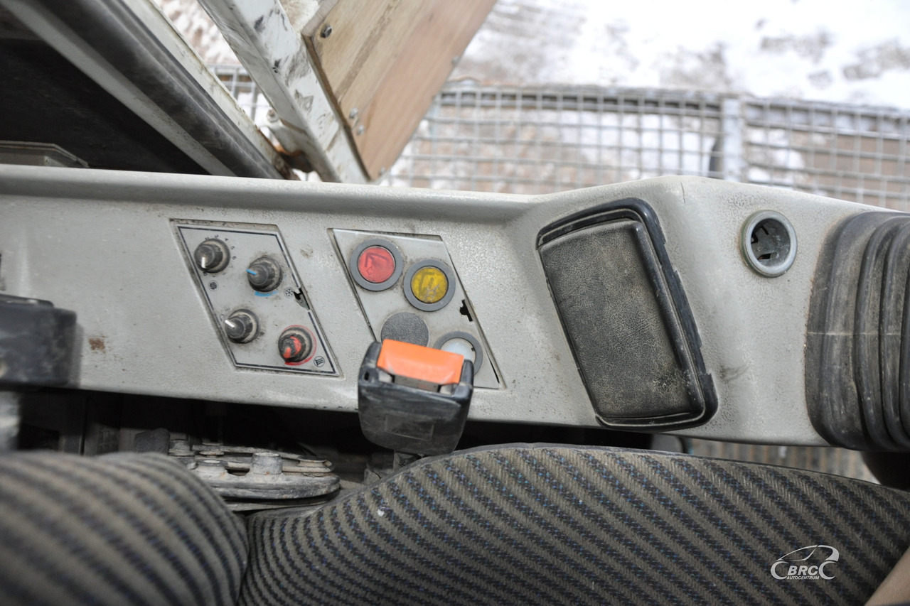 Ekskavator perayap Liebherr R944: gambar 13 Ekskavator perayap Liebherr R944: gambar 13