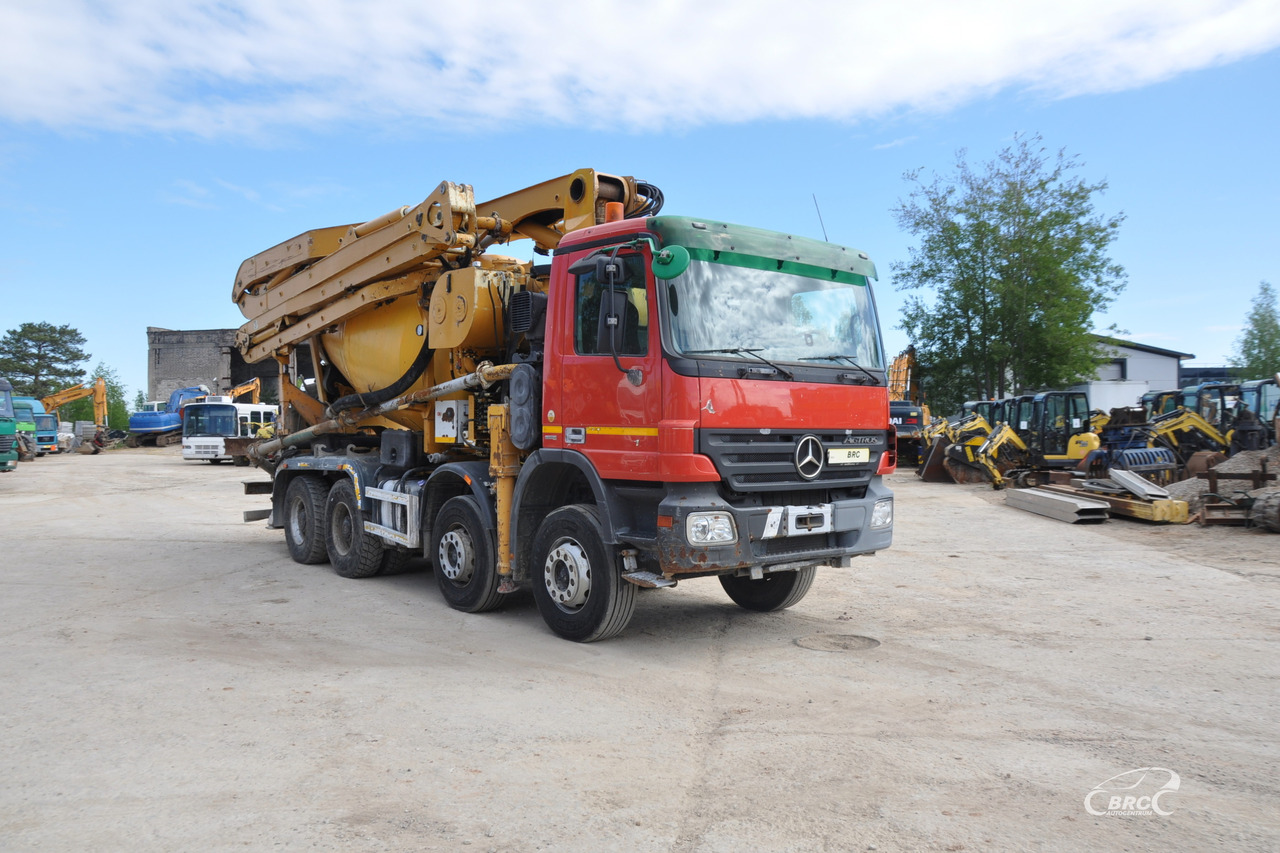 Mercedes-Benz 4144 - Truk pengaduk beton: gambar 2 Mercedes-Benz 4144 - Truk pengaduk beton: gambar 2