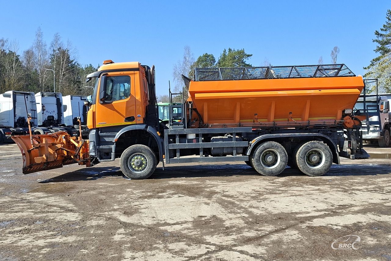 Mercedes-Benz Arocs 3333 - Truk jungkit: gambar 2 Mercedes-Benz Arocs 3333 - Truk jungkit: gambar 2