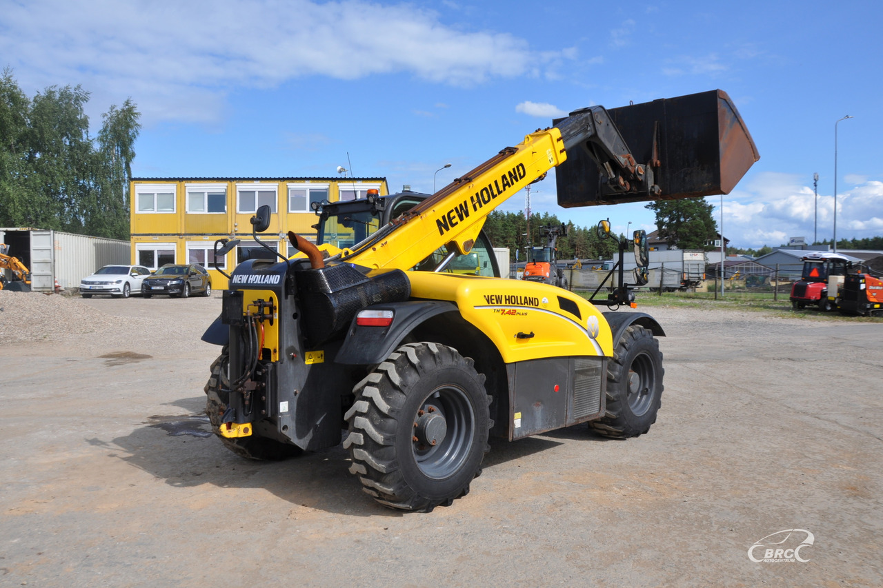 New Holland TH 7.42 - Loader depan teleskopik: gambar 5 New Holland TH 7.42 - Loader depan teleskopik: gambar 5