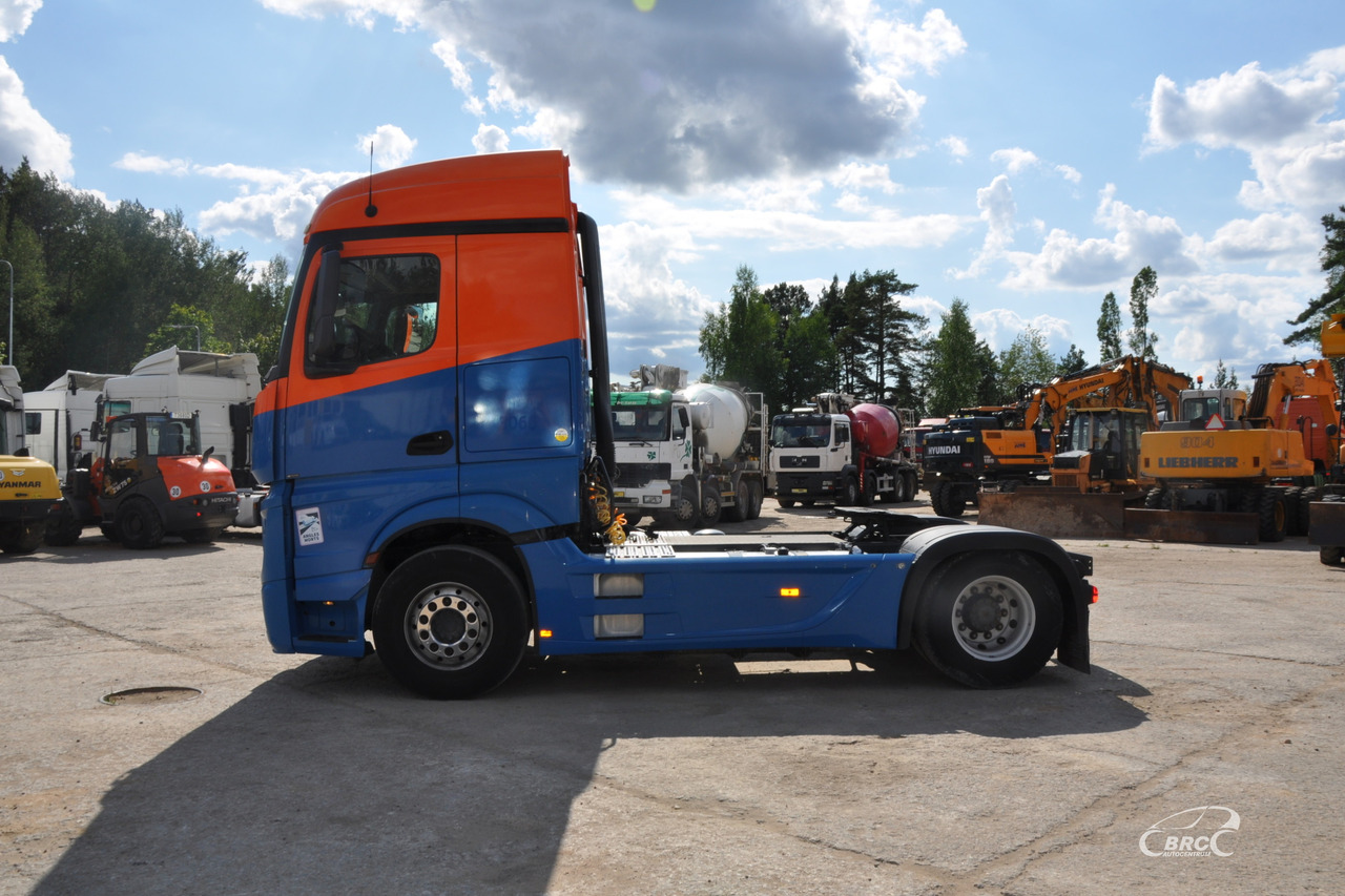 Mercedes-Benz Actros - Tractor head: gambar 4 Mercedes-Benz Actros - Tractor head: gambar 4